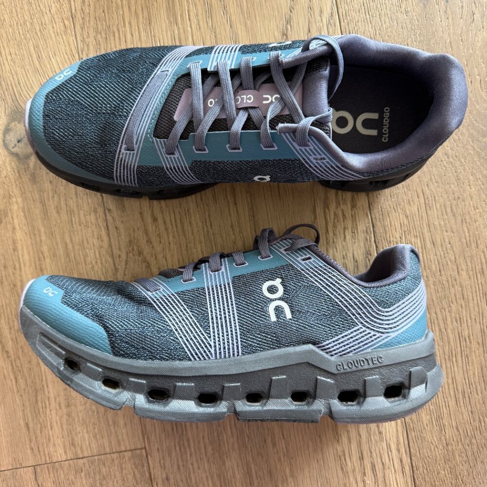 On running Cloudgo Women's size 8.5 (excellent condition) color Storm/Magnet